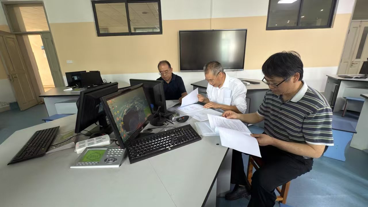 完成了《实验室建设项目绩效验收自评报